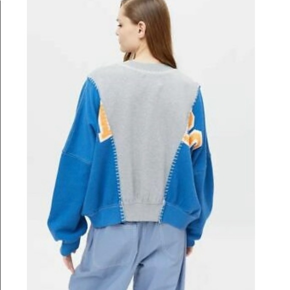 Urban outfitters new sweatshirt - Picture 2 of 3